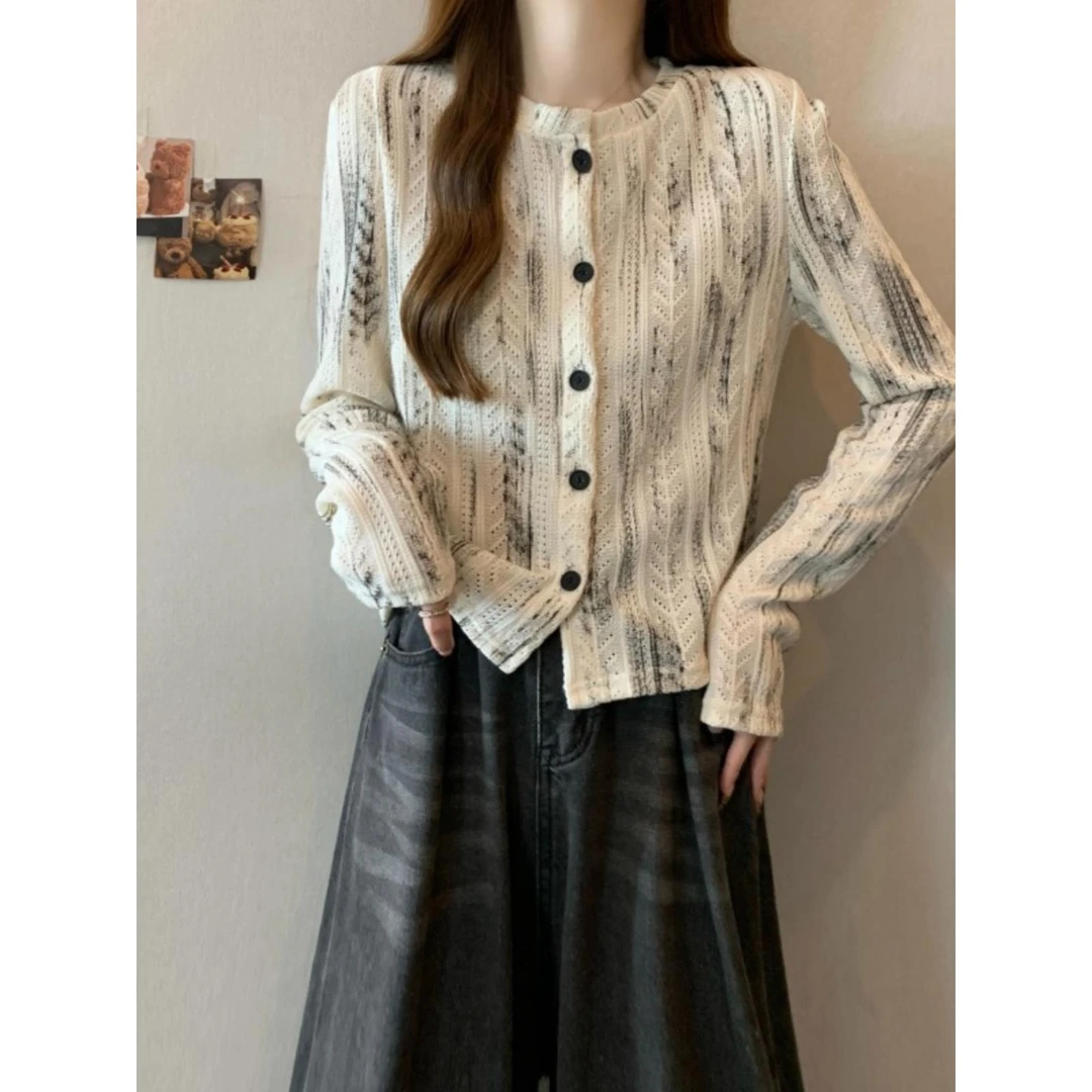 高级感扎染针织衫正肩显瘦长袖女秋装新款大码胖mm打底衫独特上衣