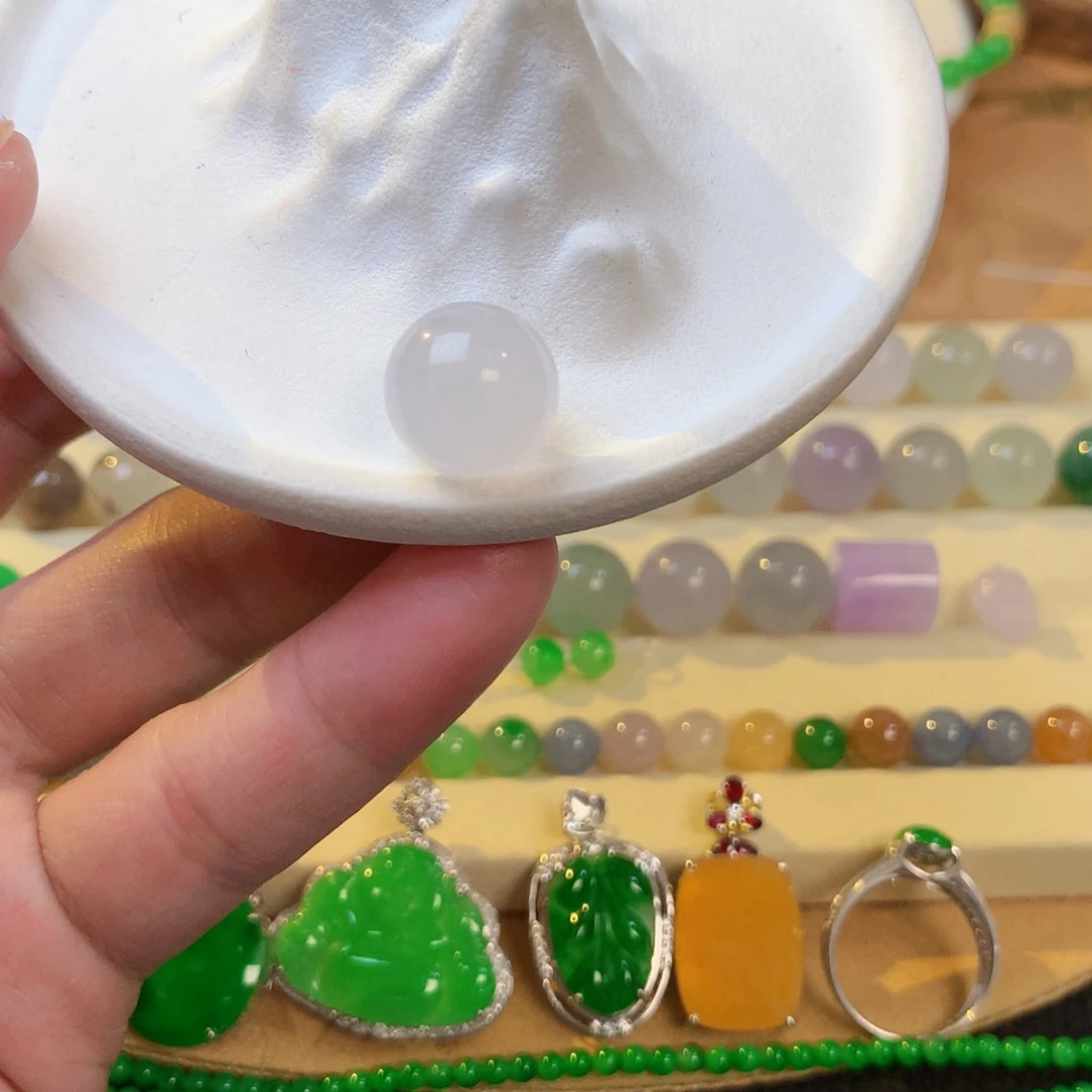 翡翠散珠13mm白月光单珠