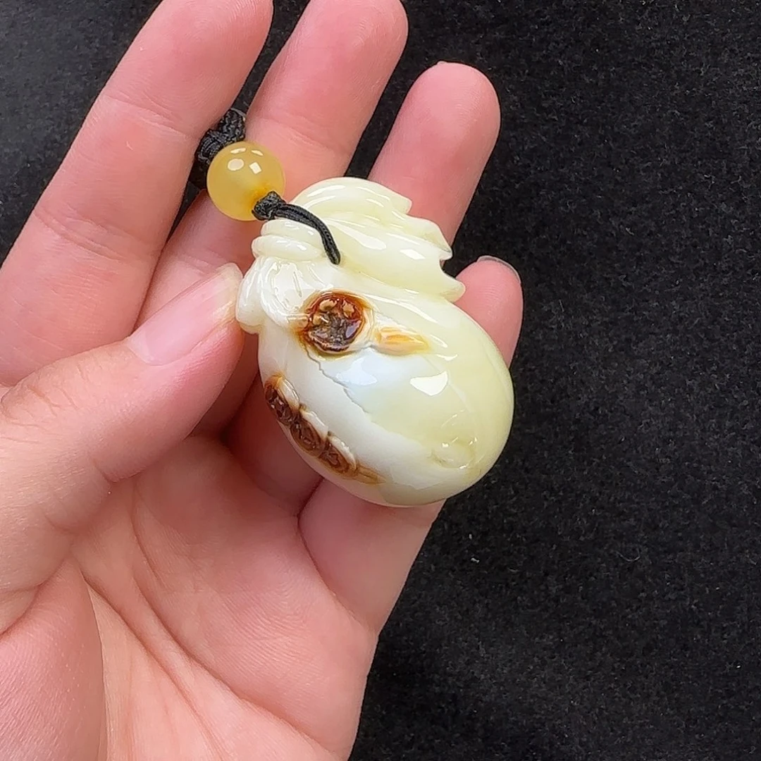 蜜蜡未镶嵌珠宝奇石