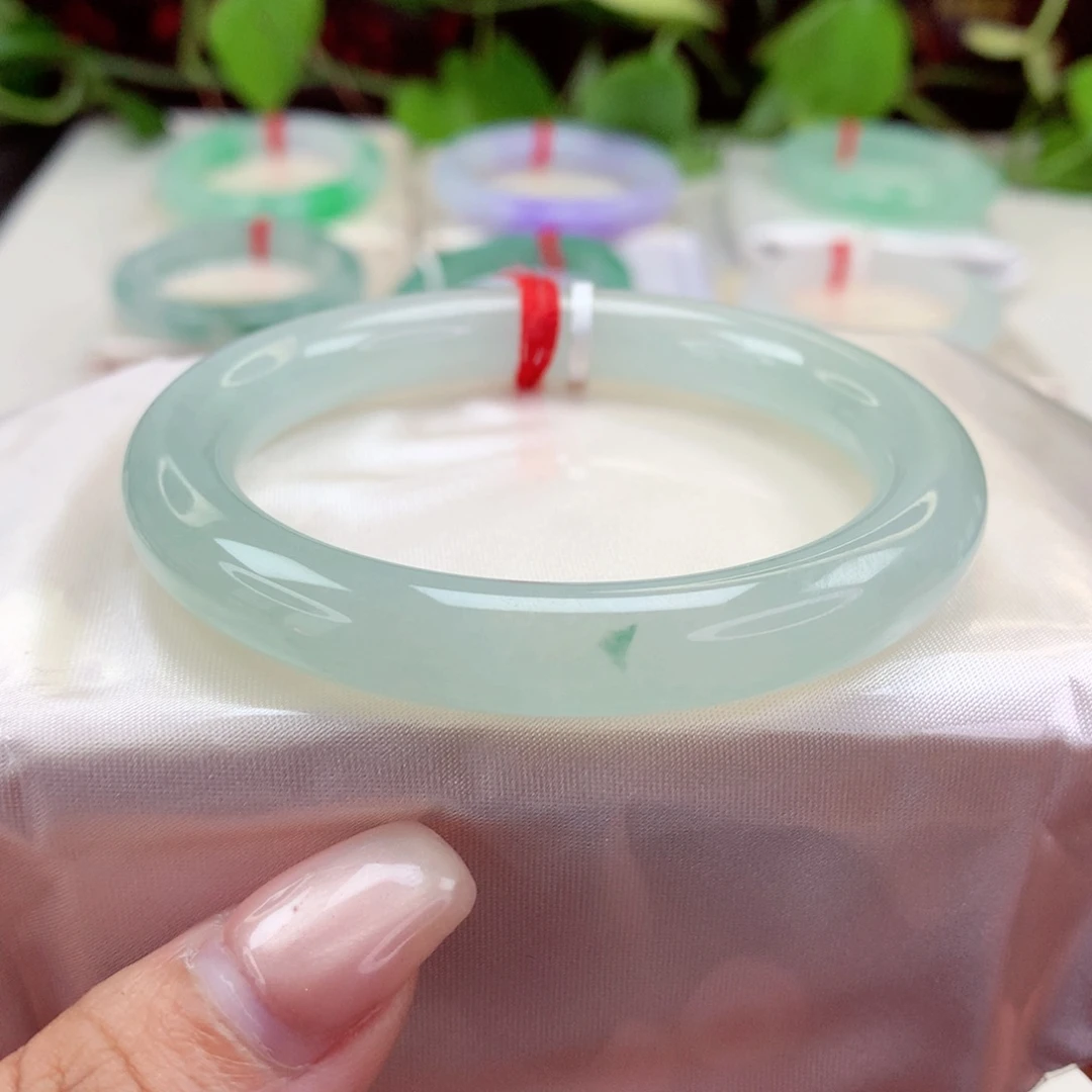 未镶嵌手镯（圆镯）翡翠55.5细水长流 0毛孔0瑕疵 小柒