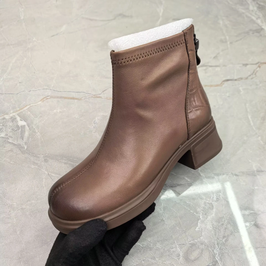 d（孤品）39码粗跟女靴(羊皮)648-8223