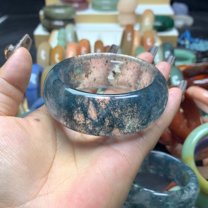 未镶嵌手镯石英质玉雨**晴