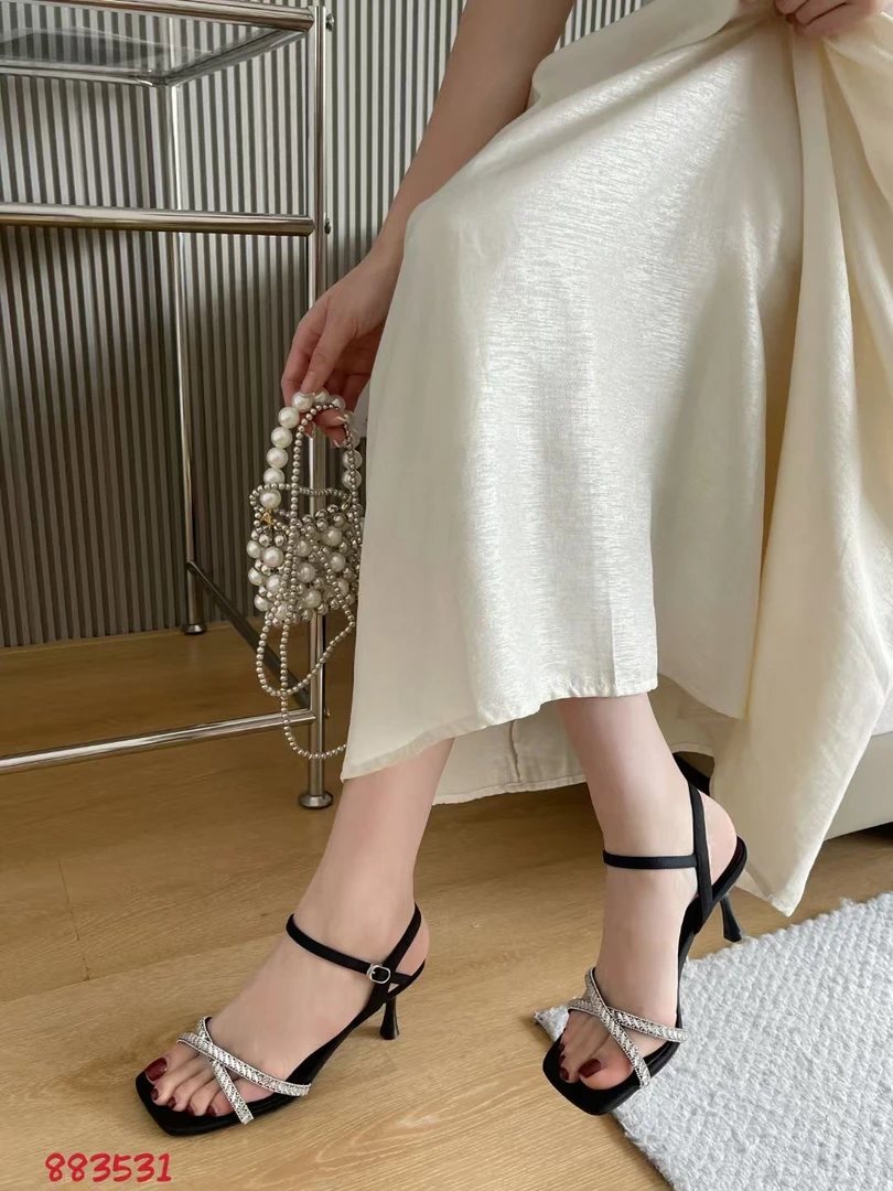883531水钻高跟女时装时尚粗跟凉鞋法式中跟凉鞋高跟鞋夏季露趾
