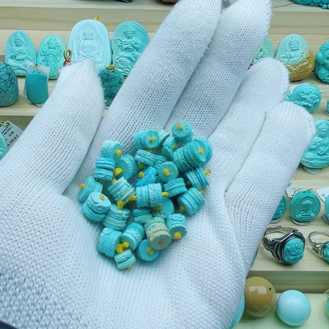 绿松石未镶嵌珠宝奇石