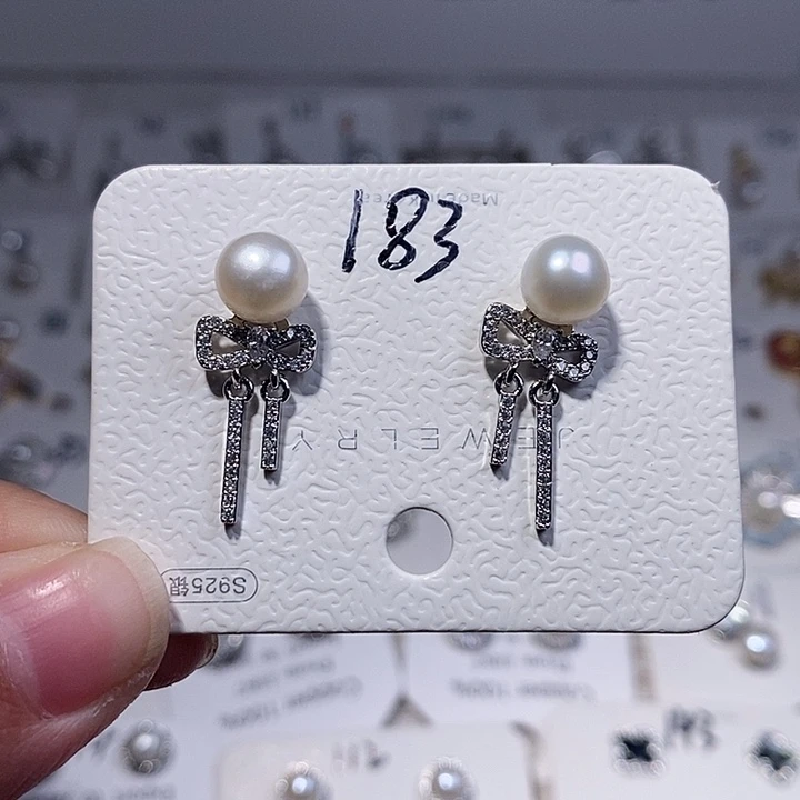 淡水珍珠耳饰未镶嵌