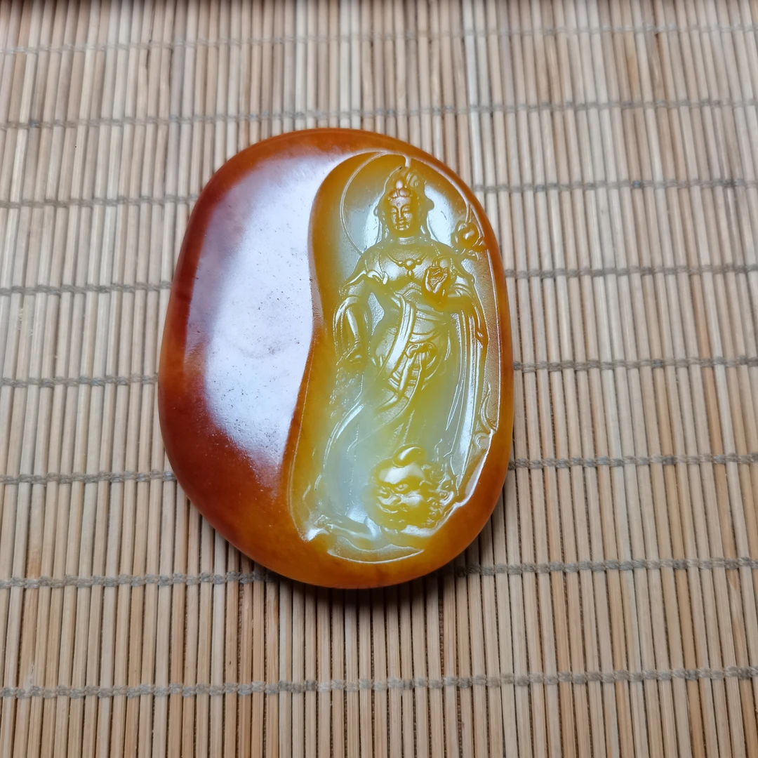 新疆和田玉莲花观音站观音菩萨87克