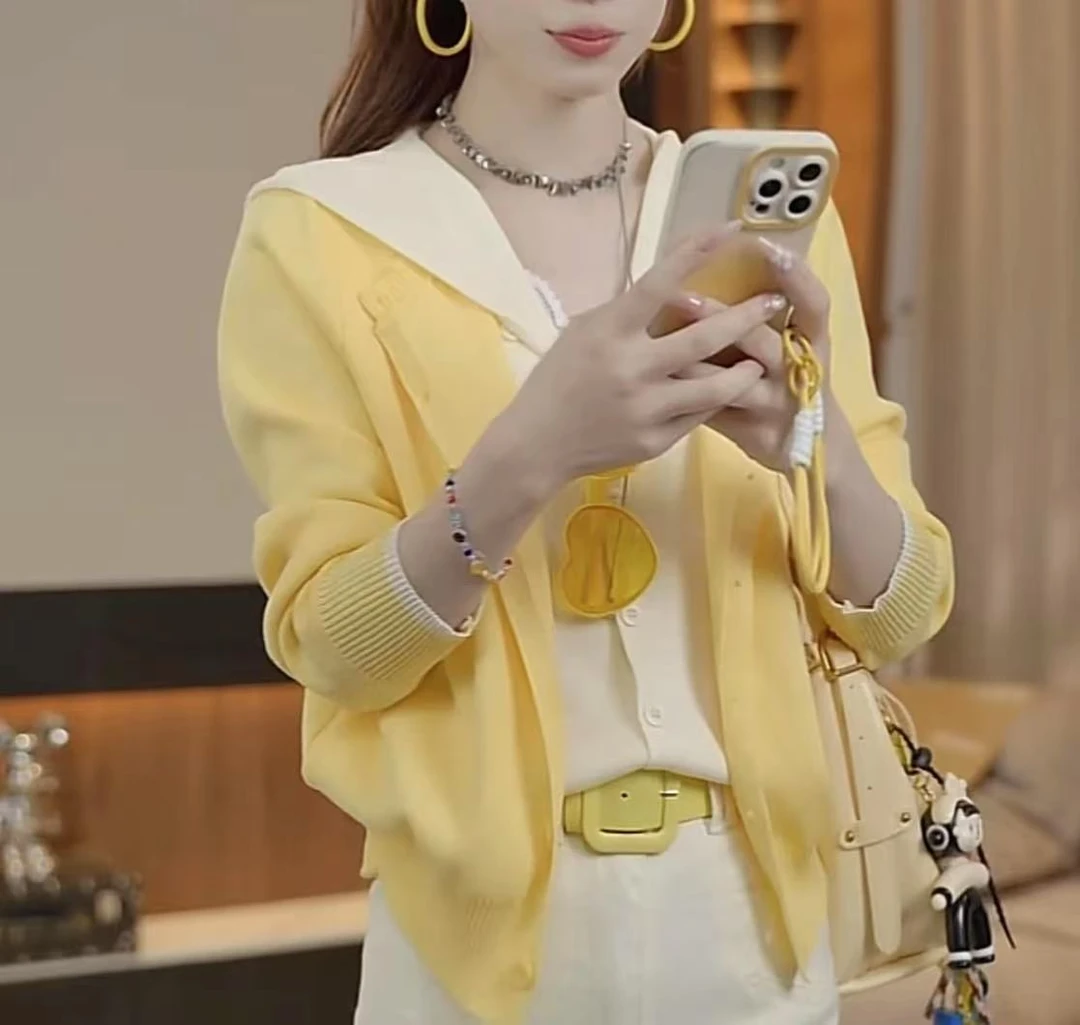 韩系假两件撞色针织衫女春秋新款洋气毛衣开衫气质连帽长袖上衣