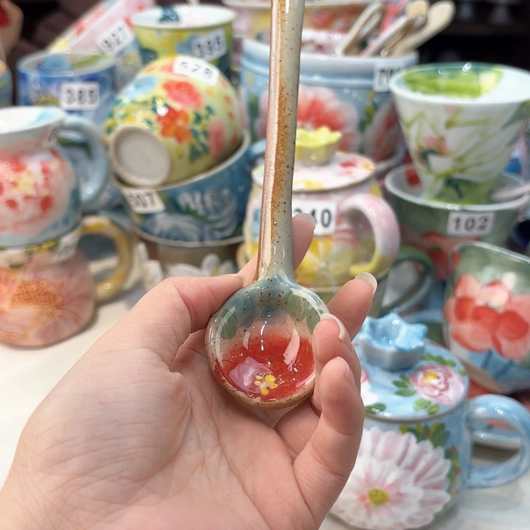 瓷片兔兔好可爱呀