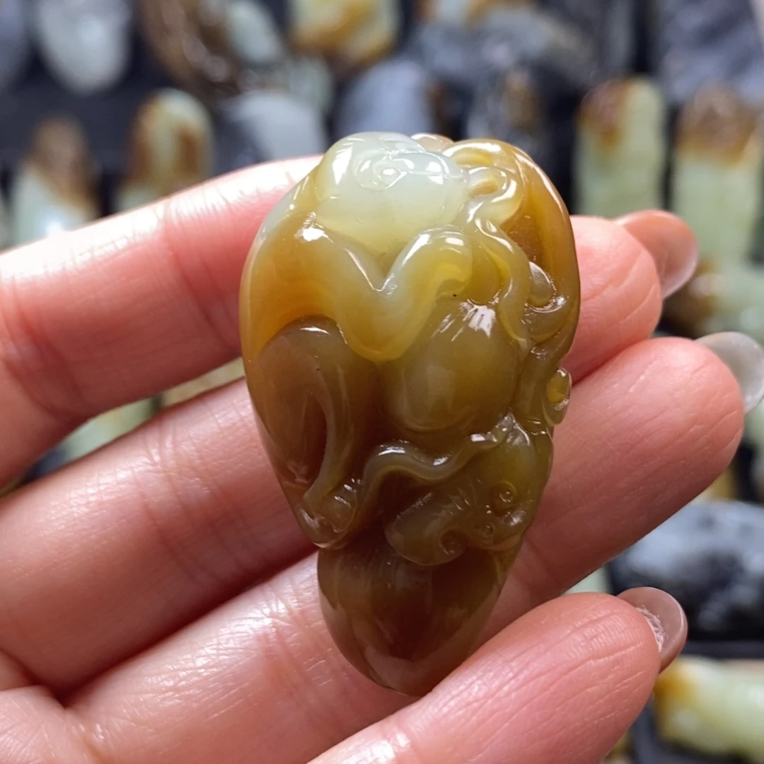 和田玉未镶嵌挂件