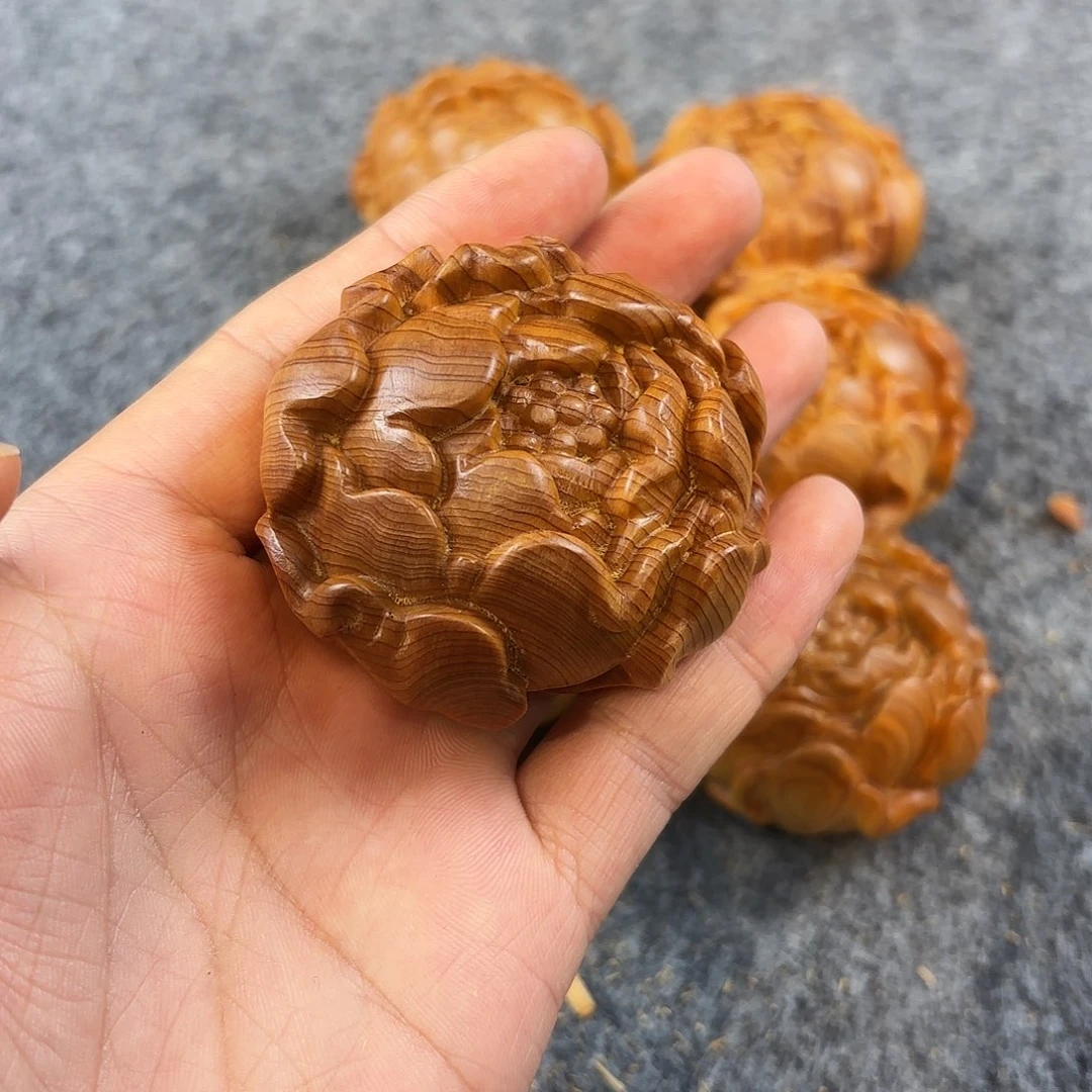 崖柏太行崖柏花开富贵把件