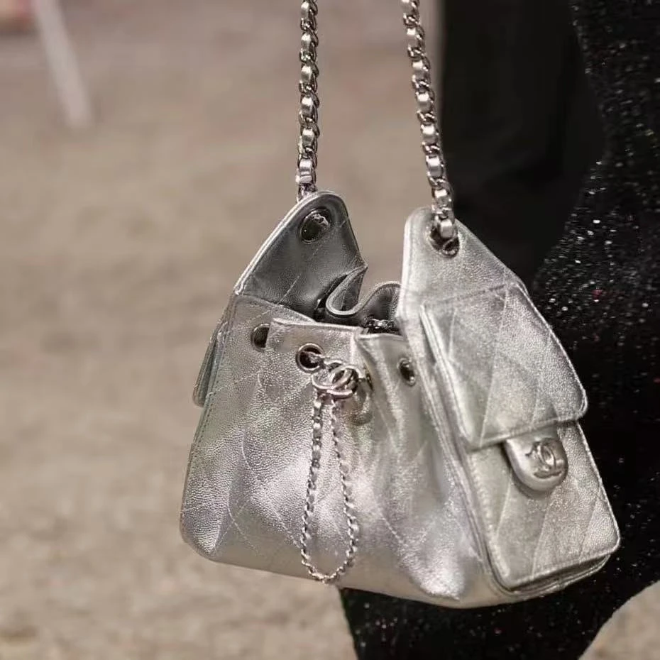 未使用 Chanel/香奈儿 26C银色25bag mini单肩包/17910038二店