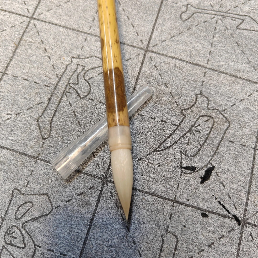 纯羊腋下毛大中小楷出锋3.0口径0.8，出锋2.4口径0.7，出锋1.8