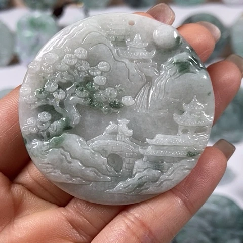 翡翠颈饰未镶嵌山水牌福利翡翠