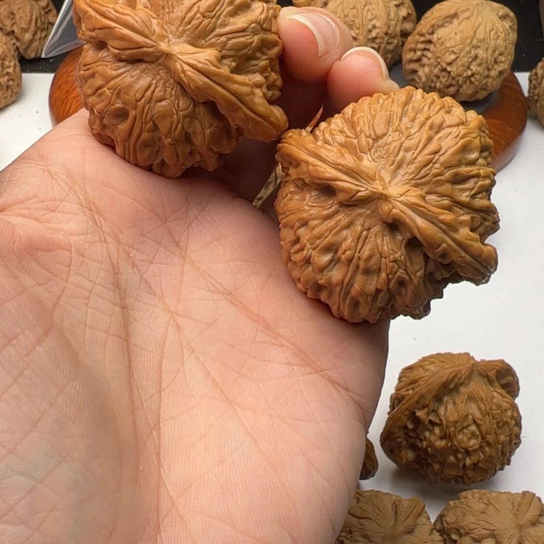 文玩核桃吊坠用**郭白狮子