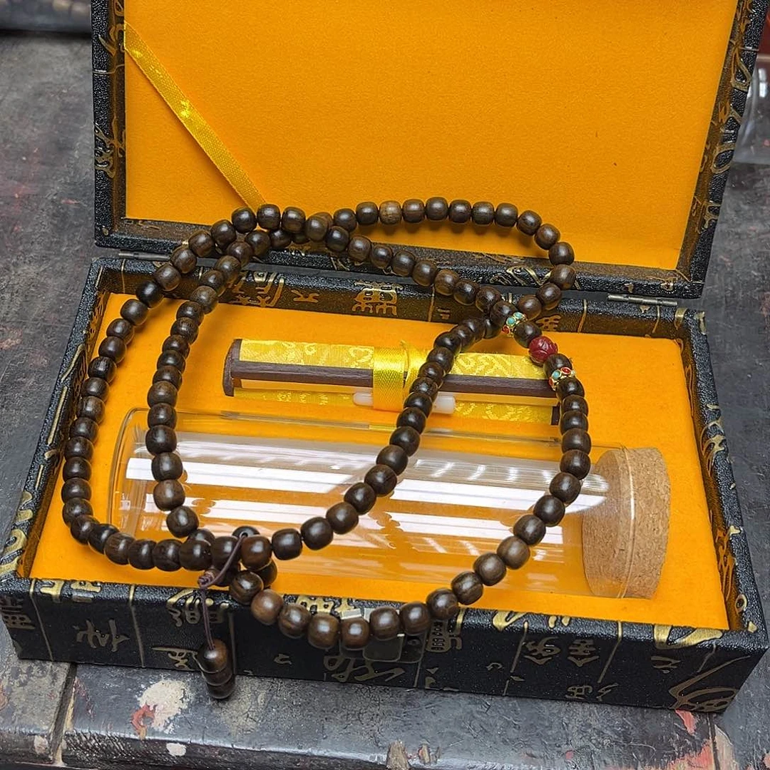 大叶紫檀（黑酸枝木类）