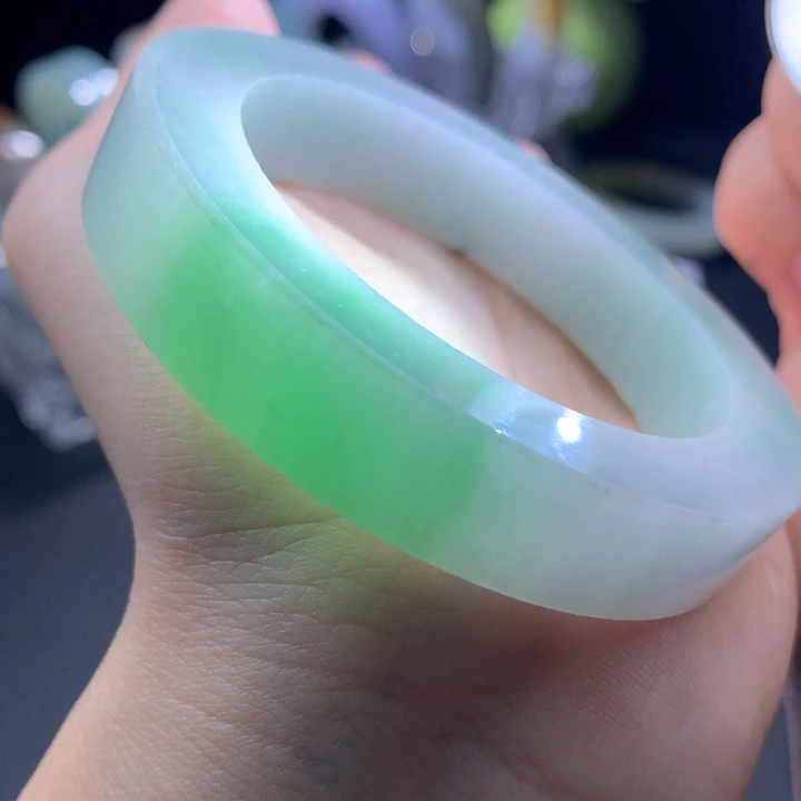 定制翡翠翡翠手镯未镶嵌