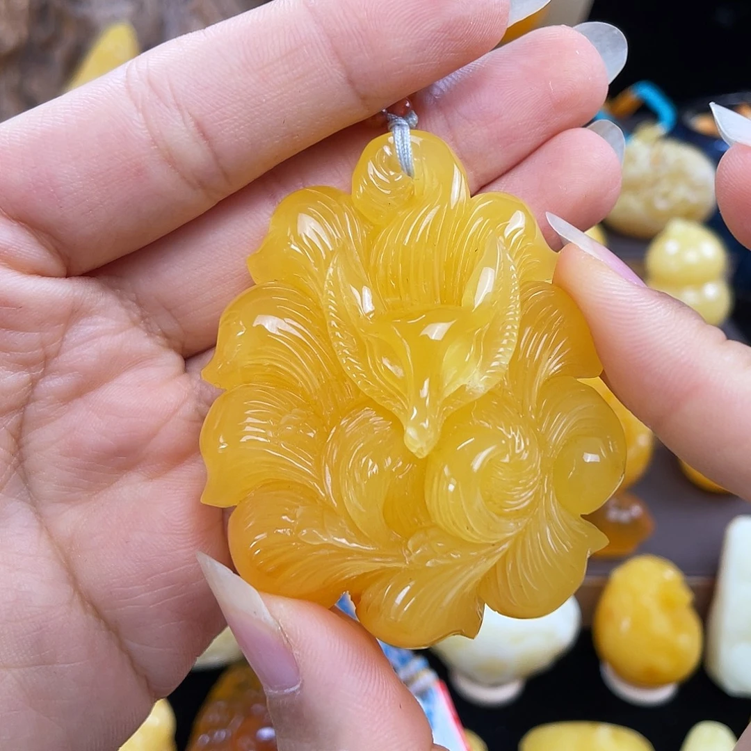 琥珀未镶嵌珠宝奇石