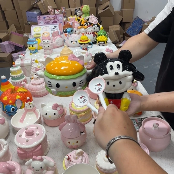 瓷片我在外面吃饭呢你在