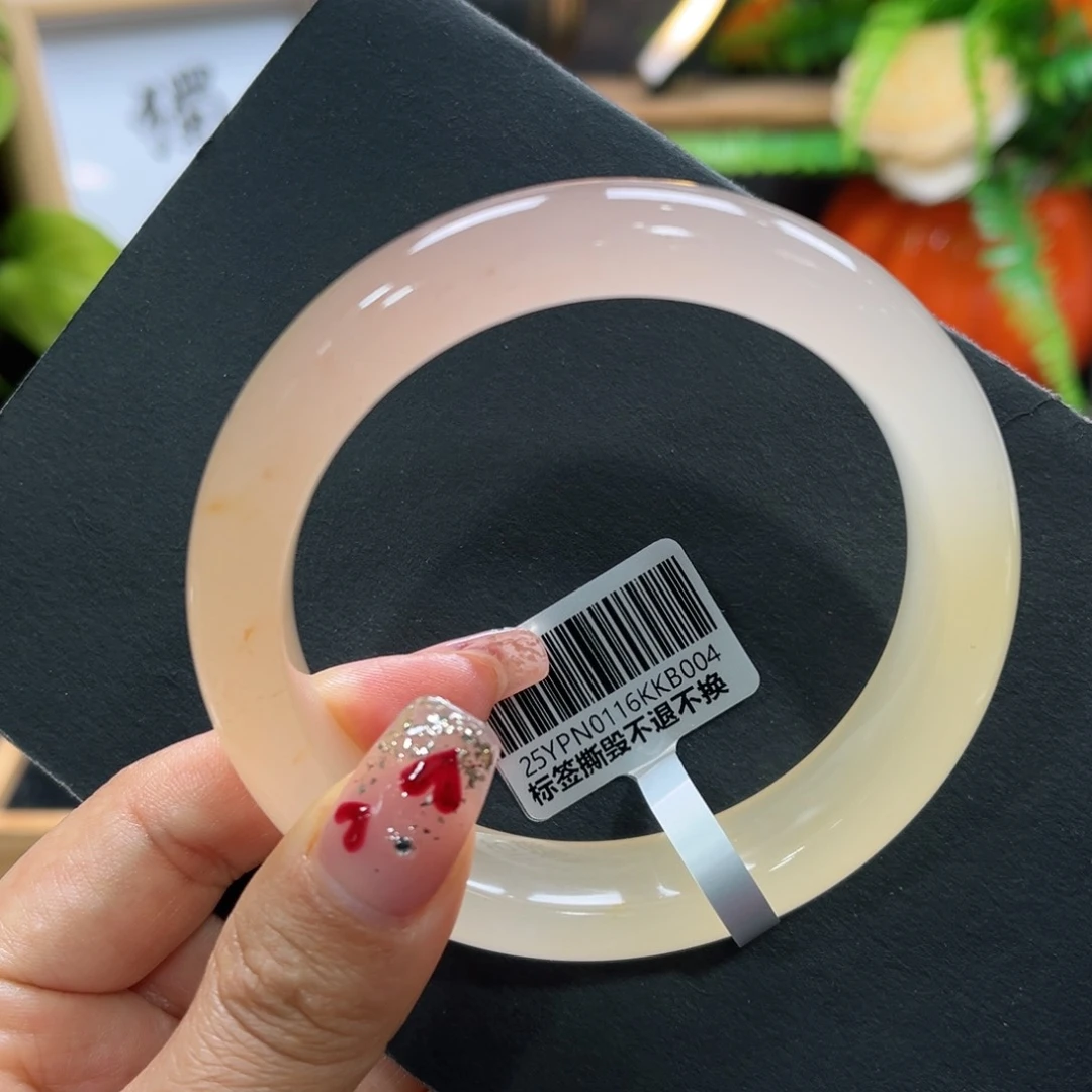 石英质玉手镯未镶嵌➕周周62