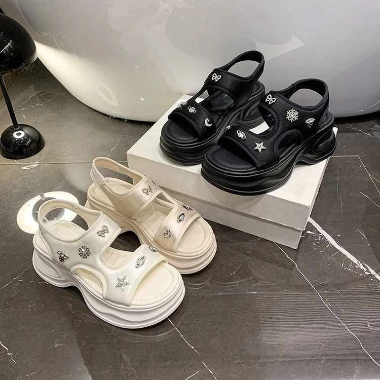 暮秋秋极简风凉鞋休闲纯色法式时装凉鞋小众罗马鞋仙女风百搭时尚