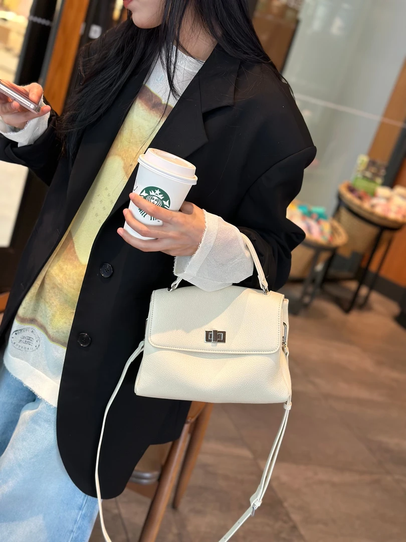 头层牛皮手提小拎包小众轻奢女式2025新款高端大气夏季真皮斜挎包