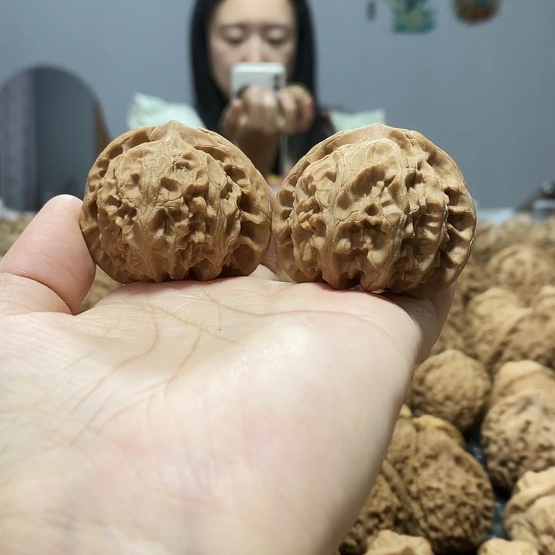 坤****文玩核桃吊坠宫灯42