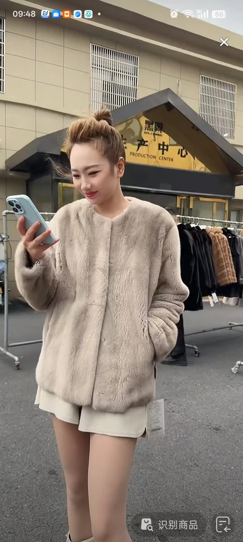 [黑翼.圆领银兰]秋冬新款女装高奢气质进口水貂皮草