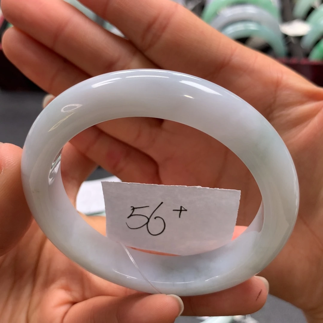 未镶嵌手镯翡翠手镯