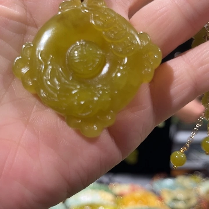 未镶嵌岫玉毛衣链