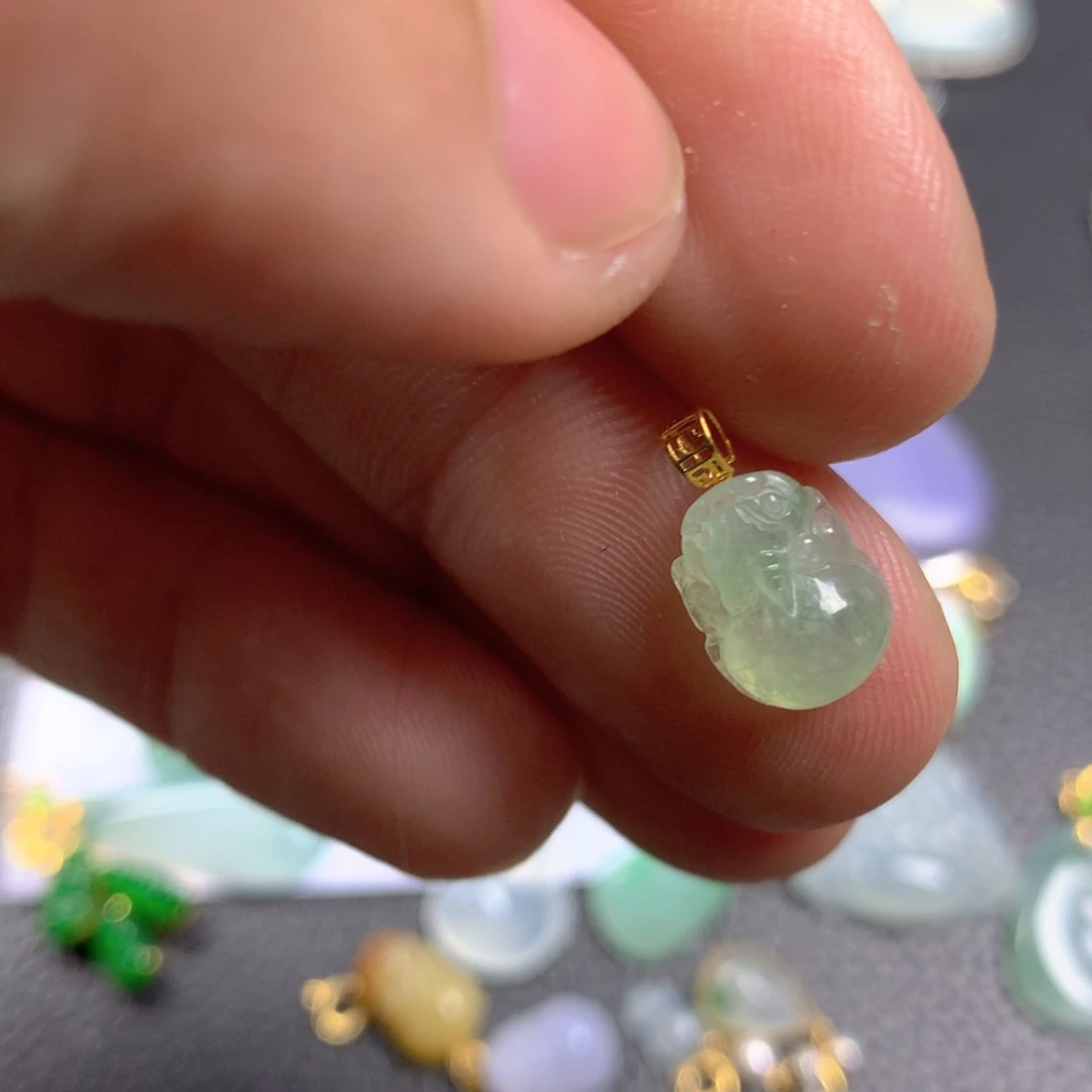 【闪购商品】翡翠颈饰18K金镶嵌翡翠