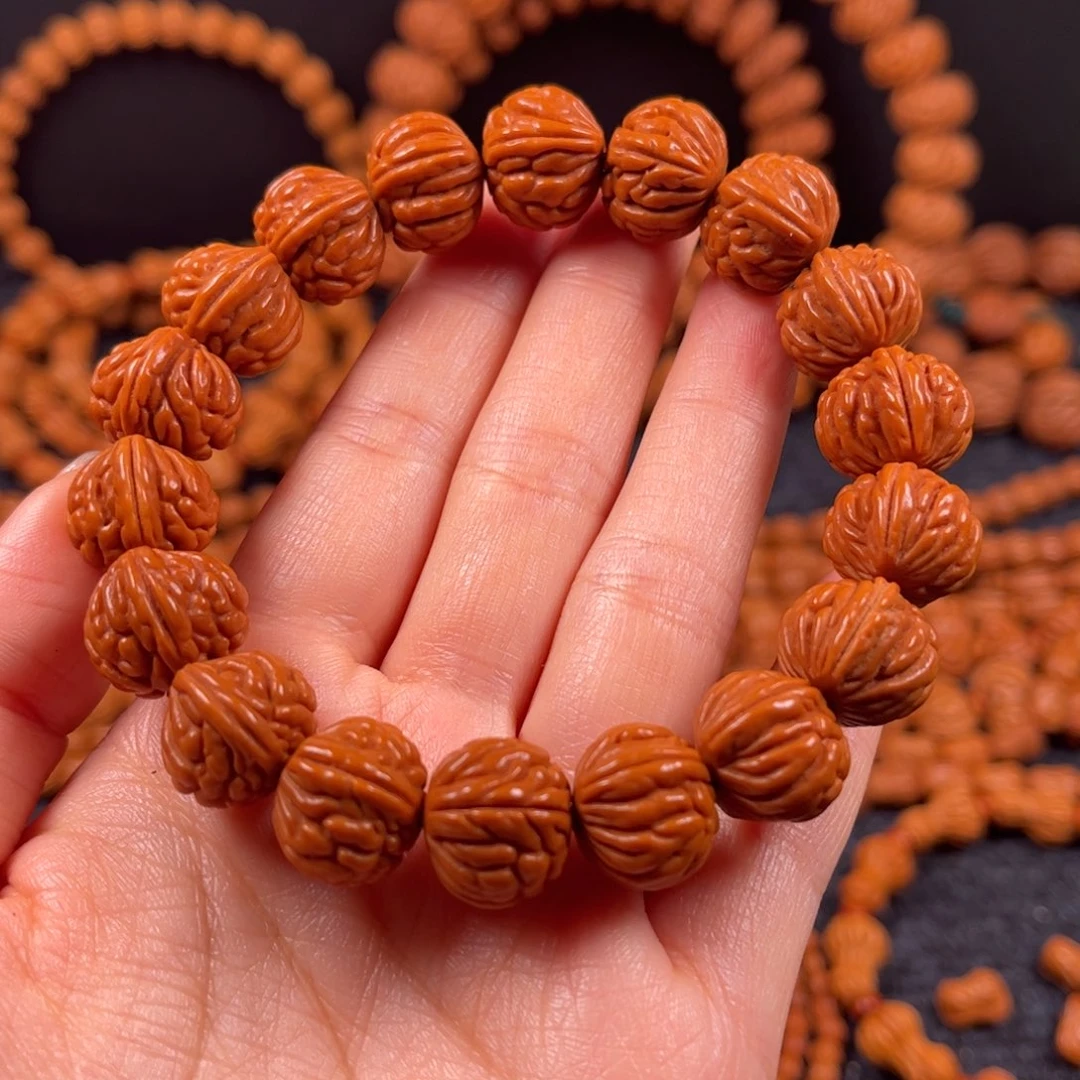 L***Y桃核手串A1链接手串