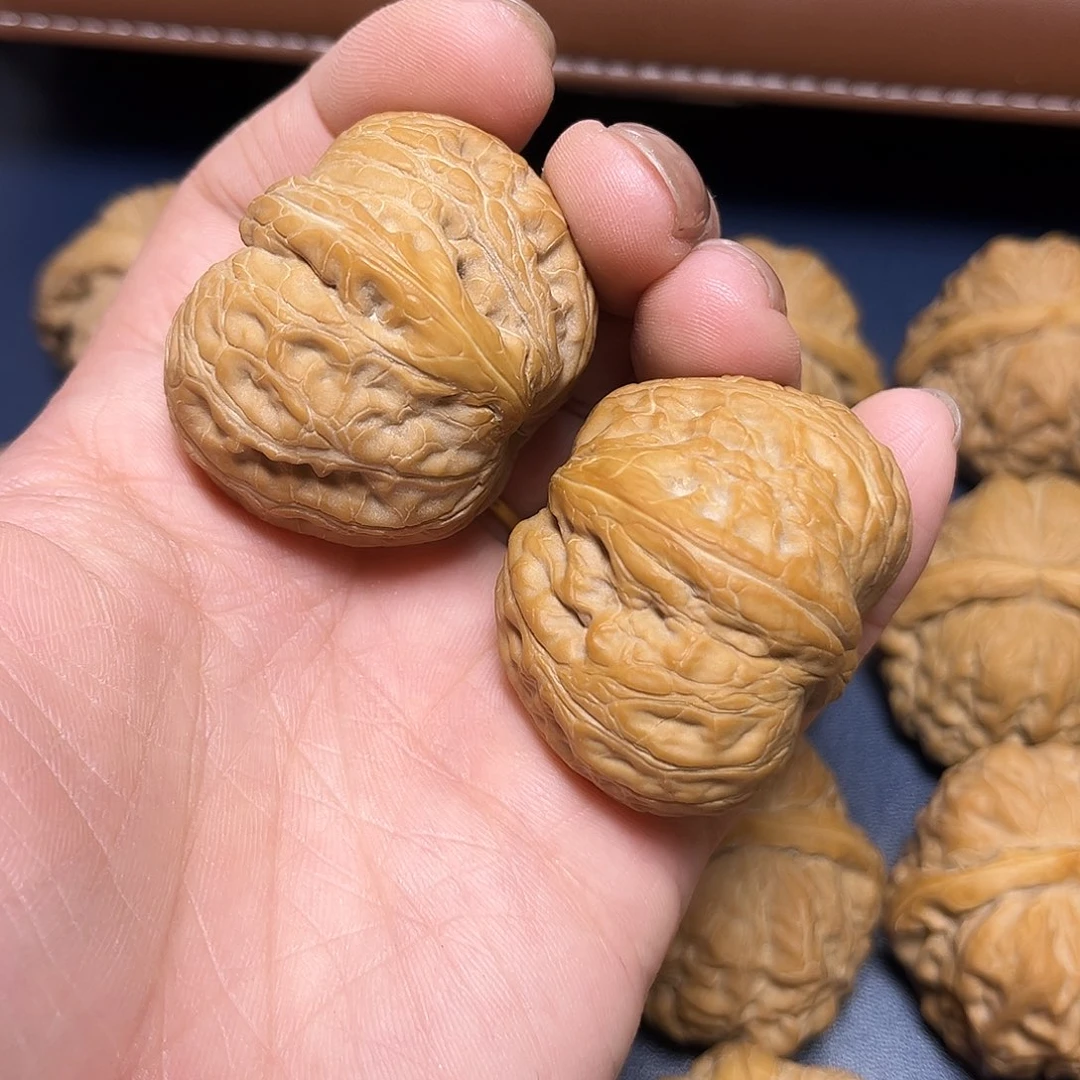 文玩核桃吊坠痴**魔元宝