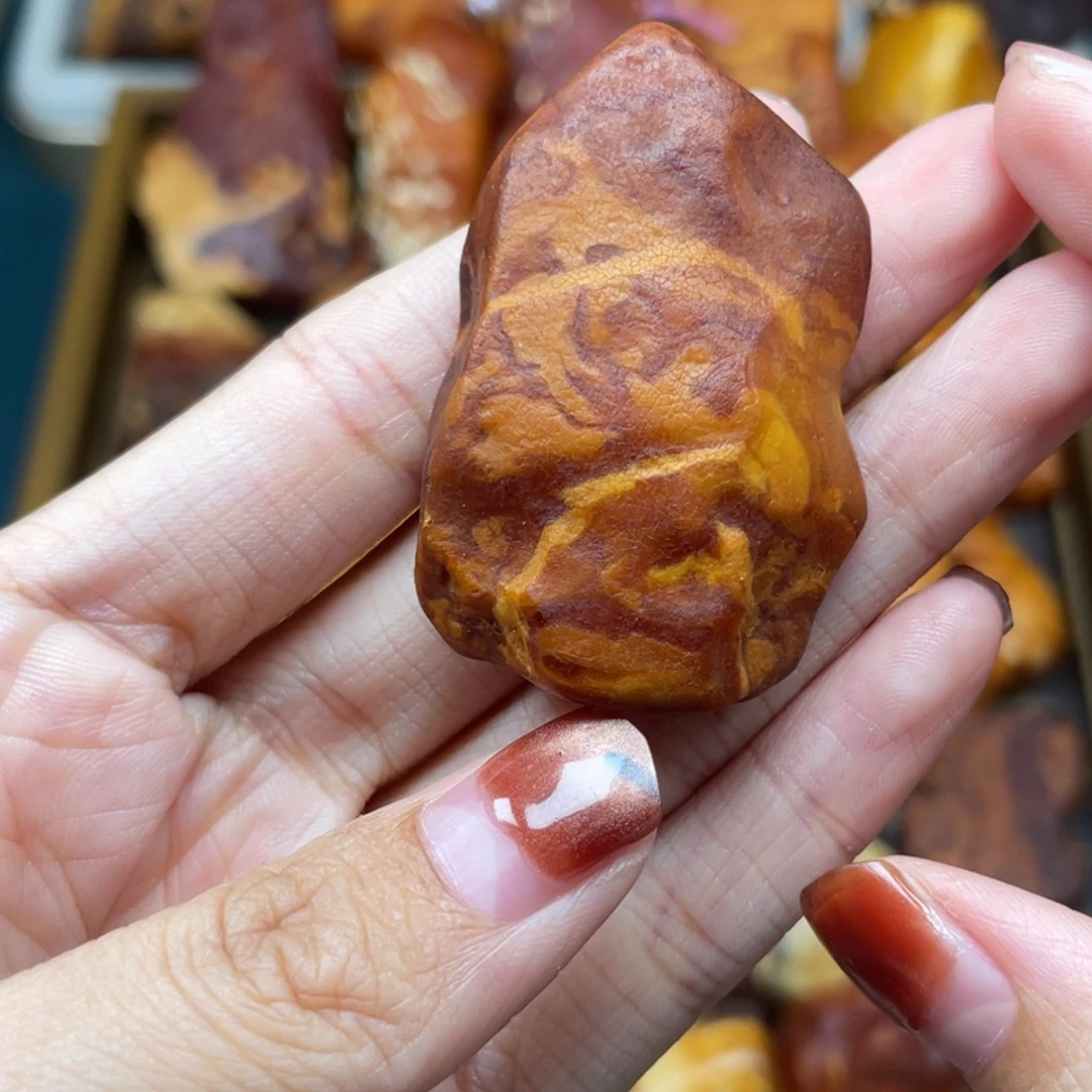 琥珀未镶嵌珠宝奇石