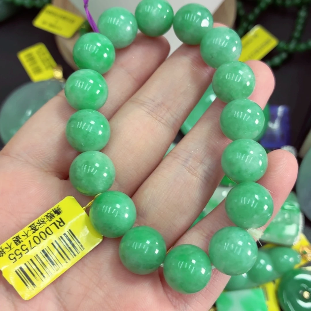 昵***称翡翠未镶嵌吊坠(不含链)