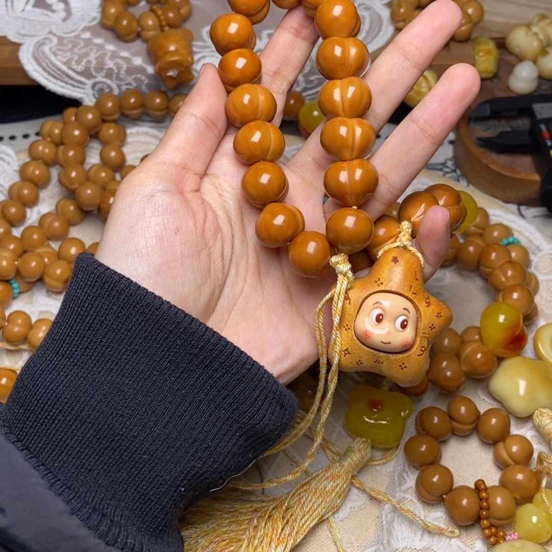 、***、吊坠猴头核桃屁桃玻璃底卡16