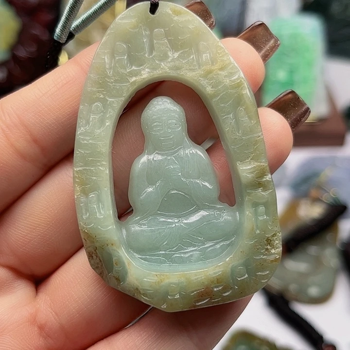 翡翠未镶嵌颈饰挂件