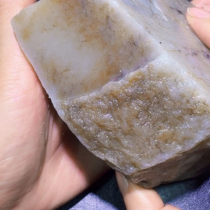 未镶嵌和田玉（糖玉）珠宝半成品
