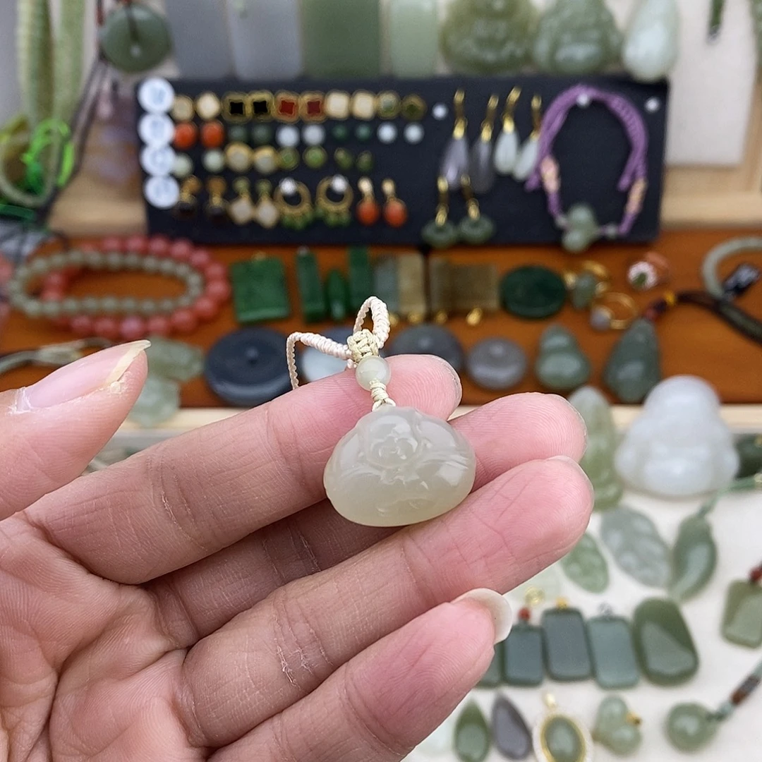 和田玉未镶嵌吊坠(不含链)