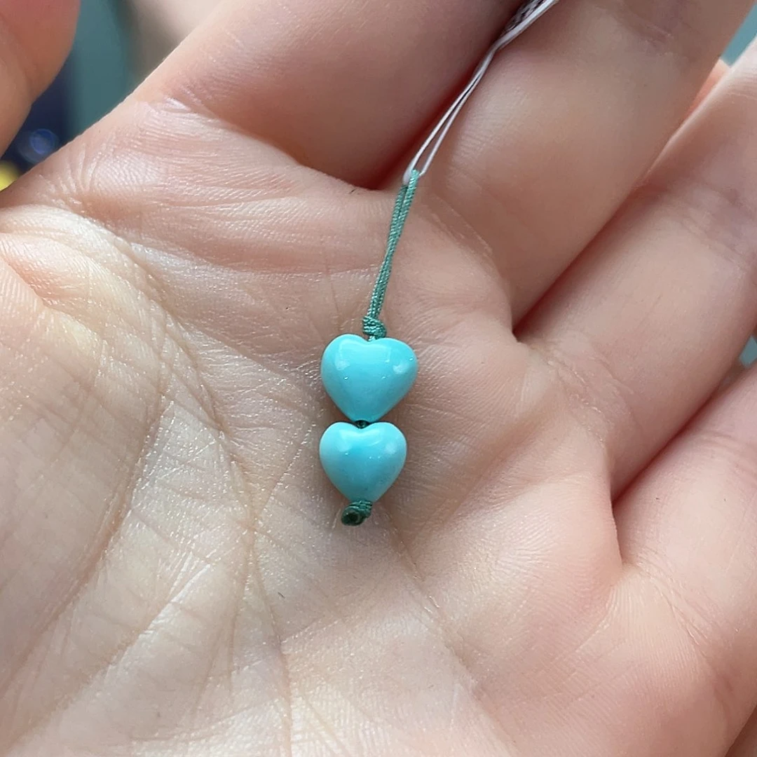 绿松石未镶嵌颈饰