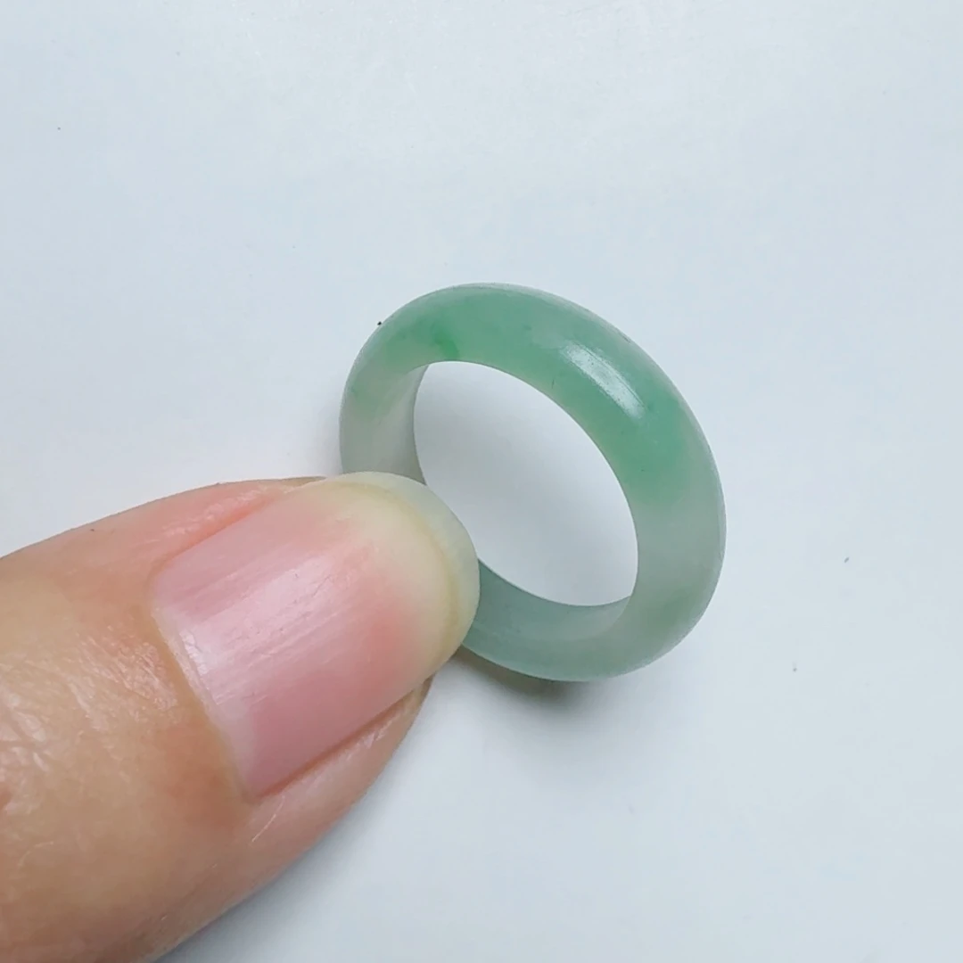 定制翡翠未镶嵌挂件