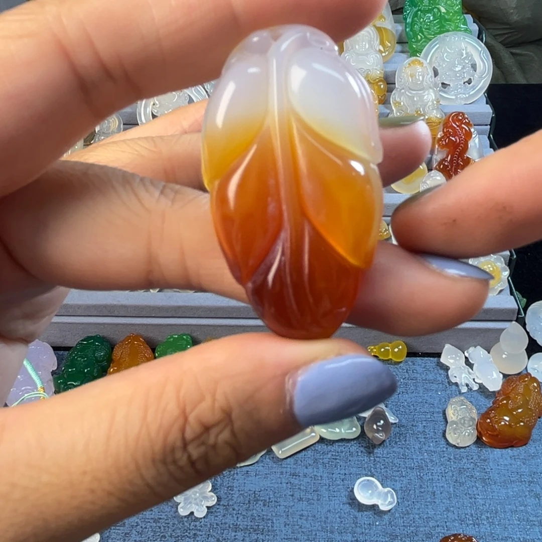 玛瑙/玉髓未镶嵌颈饰