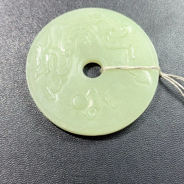 和田玉未镶嵌挂件诗*