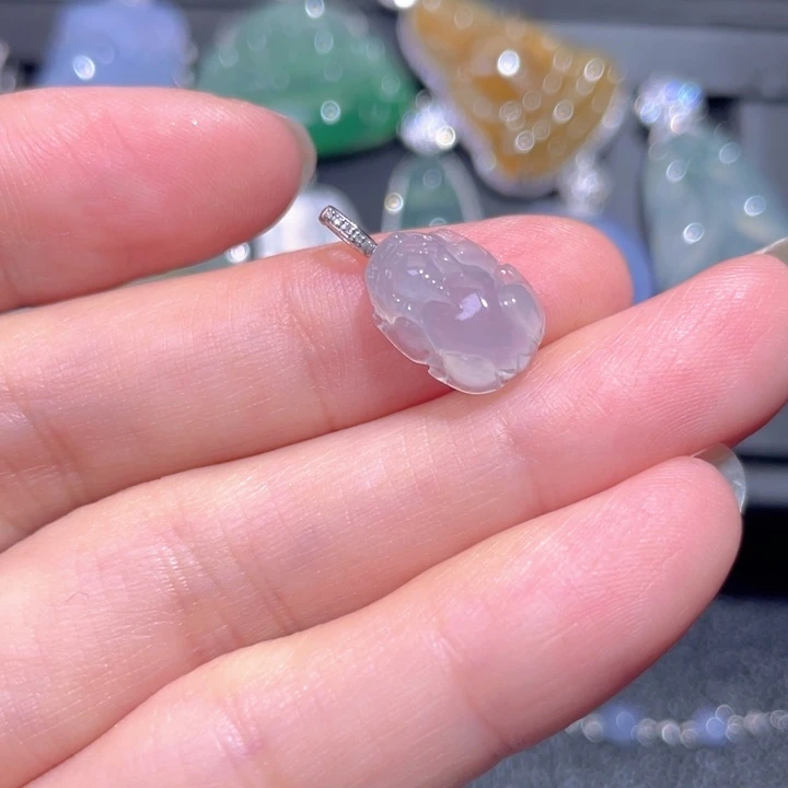 颈饰18K金镶嵌翡翠板*翡翠