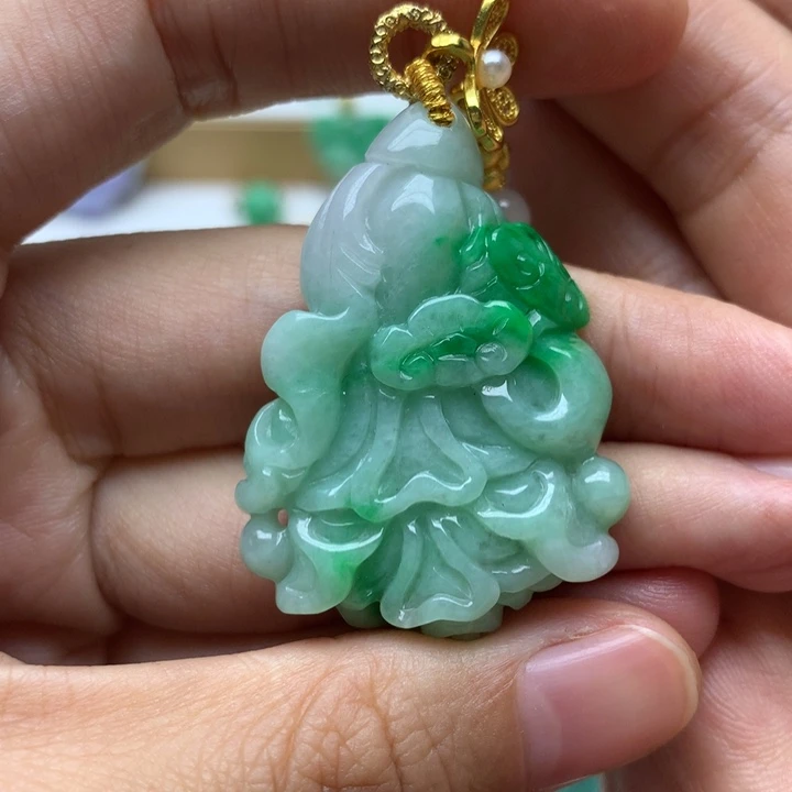 颈饰未镶嵌翡翠翡翠