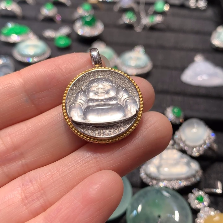 【闪购商品】颈饰18K金镶嵌翡翠翡翠