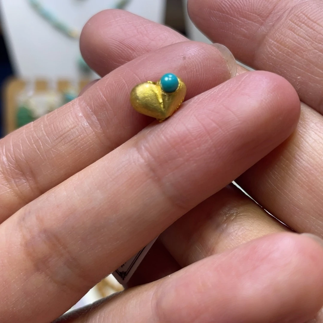 绿松石18K金镶嵌爱心