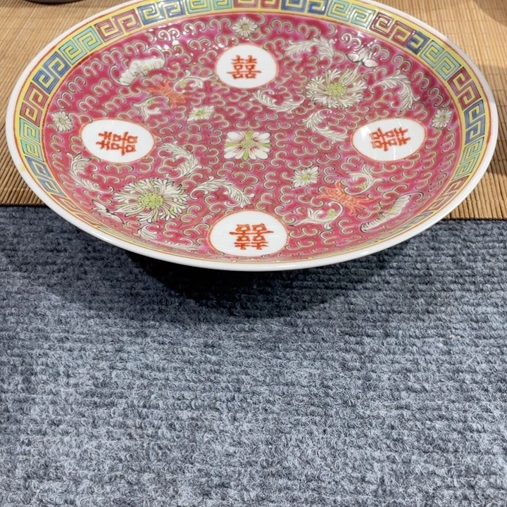 粉彩手绘瓷盘一块