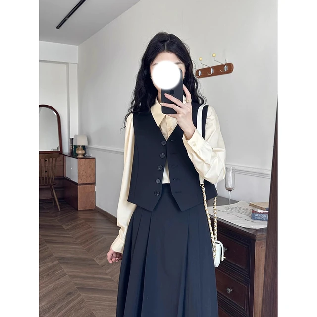 春秋穿搭高级感2025小个子西装v领马甲套装a字半身裙减龄三件套女