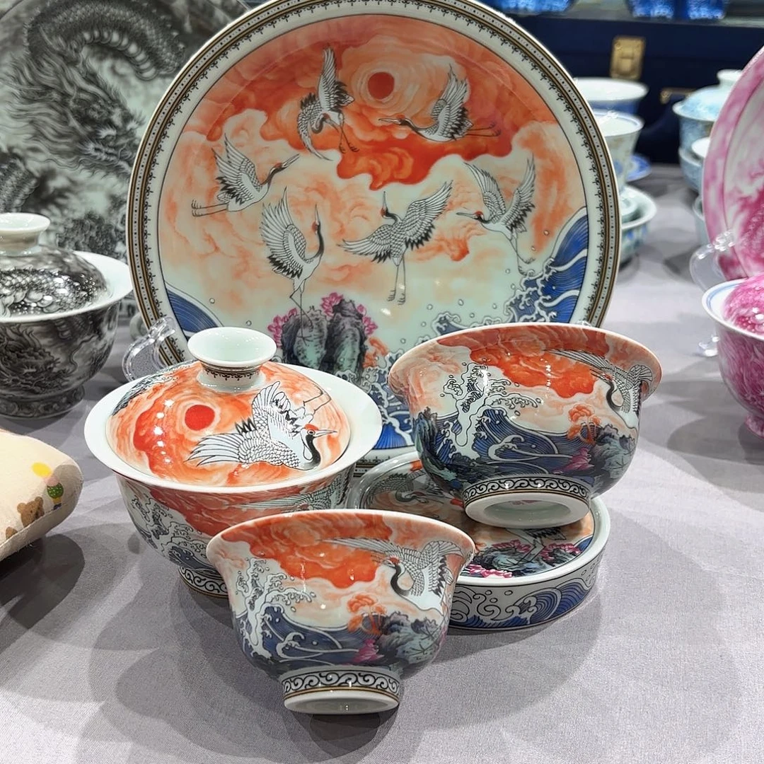 瓷片景德镇瓷器精品陈列