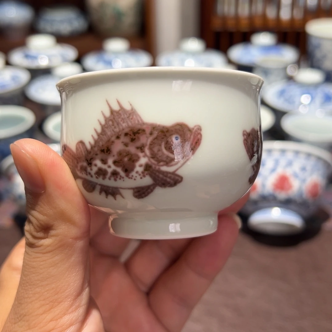 精品青花釉里红三面鳜鱼炉式杯口径约7厘米